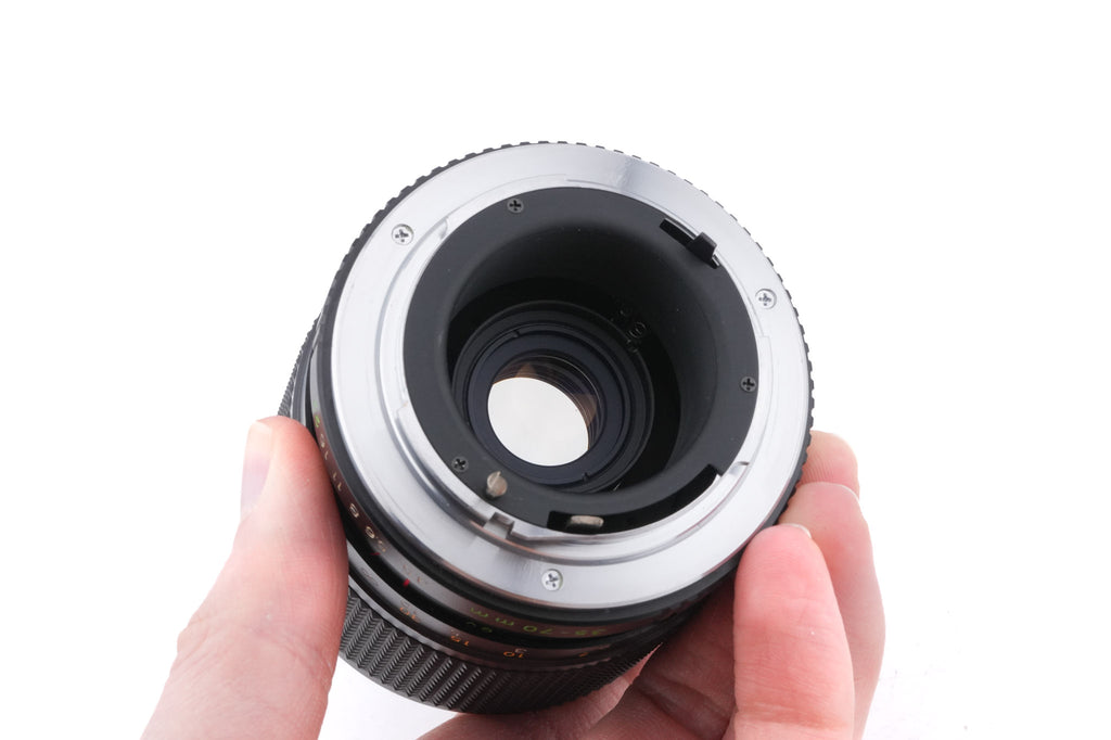 Yashica 35-70mm f3.5-4.5 MC