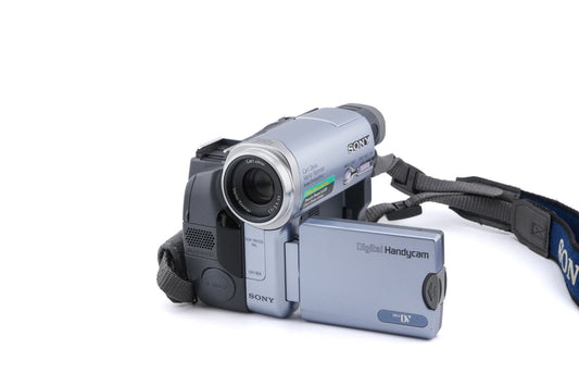 Sony Handycam DCR-TRV12E - Camera