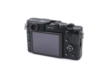 Fujifilm X10