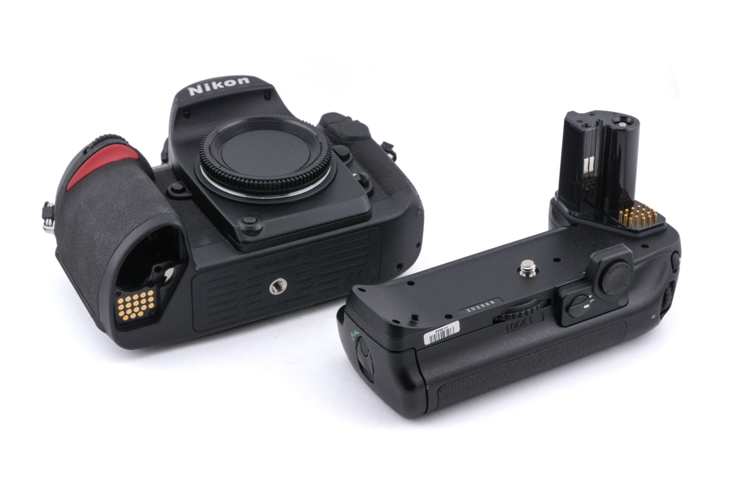 Nikon F6 + MB-40 Multi-Power Battery Pack