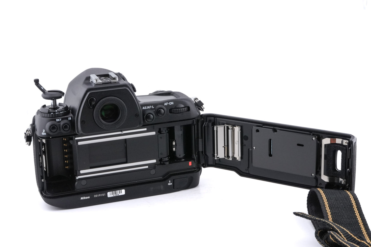 Nikon F6 + MB-40 Multi-Power Battery Pack