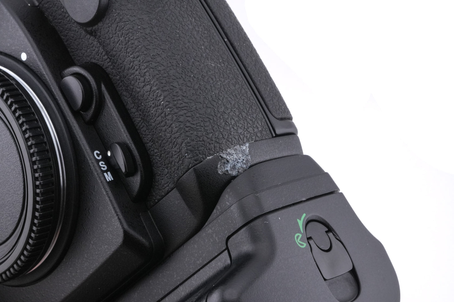 Nikon F6 + MB-40 Multi-Power Battery Pack