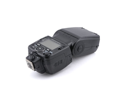 Nikon SB-700 Speedlight