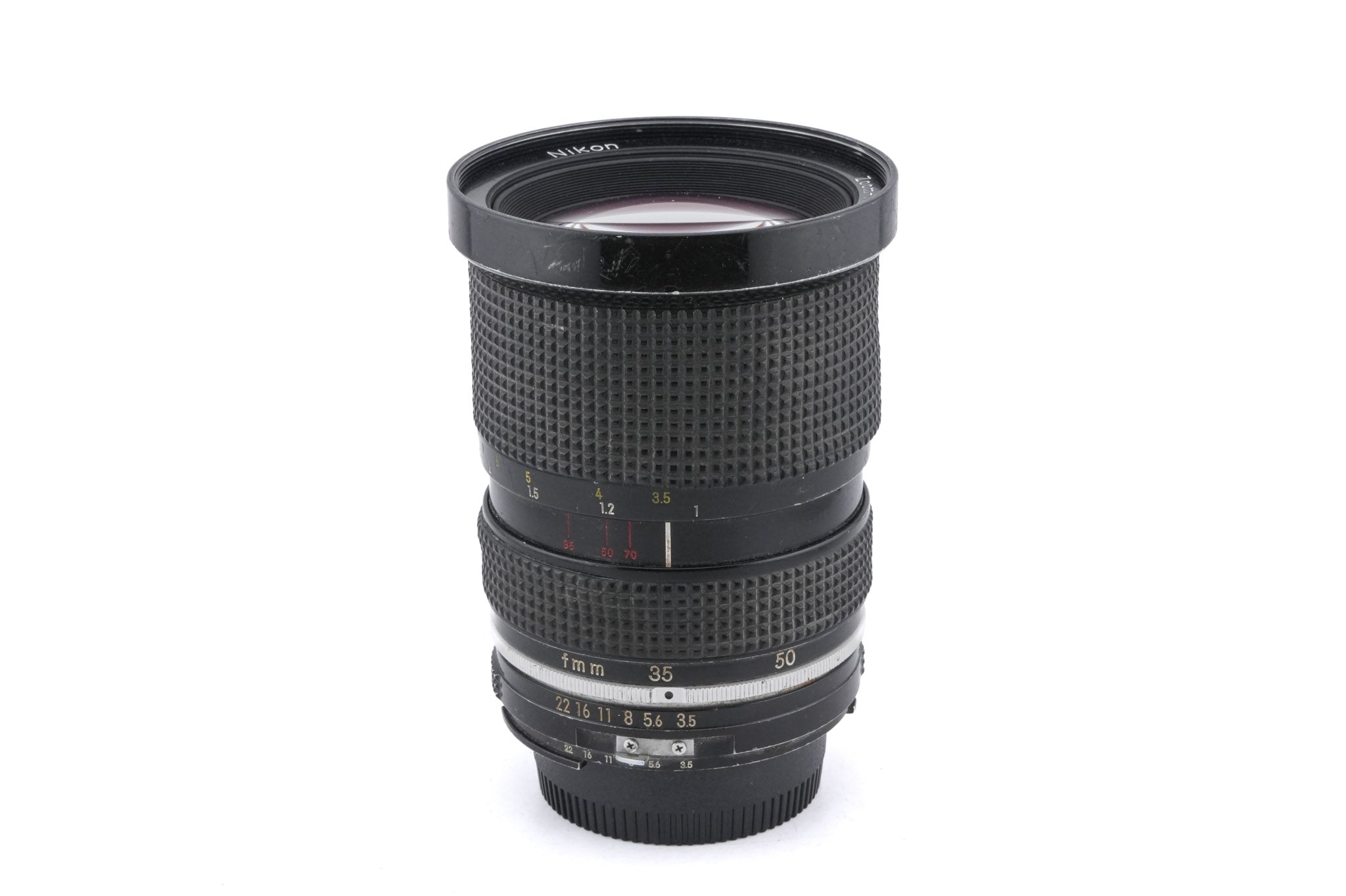 Nikon 35-70mm f3.5 Zoom-Nikkor AI