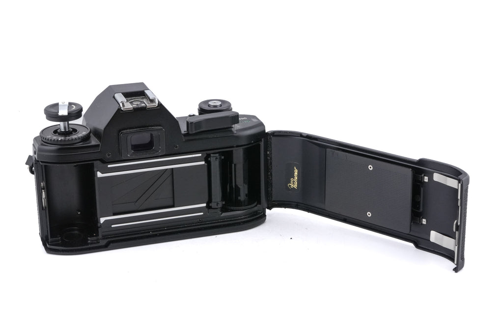 Nikon EM