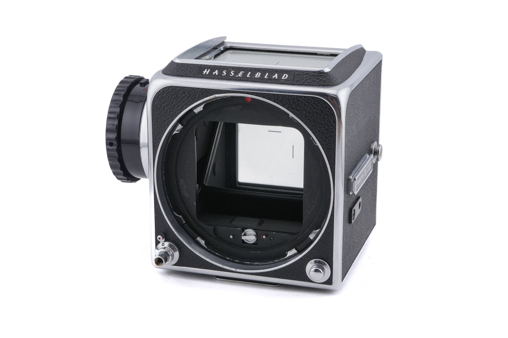 Hasselblad 500C/M (Silver, 10026) + Waist Level Finder (Old / Silver, 42021) + A12 Film Magazine (Silver, 30074) + 80mm f2.8 Planar T* CF (20029) + Standard Focusing Screen (42161)