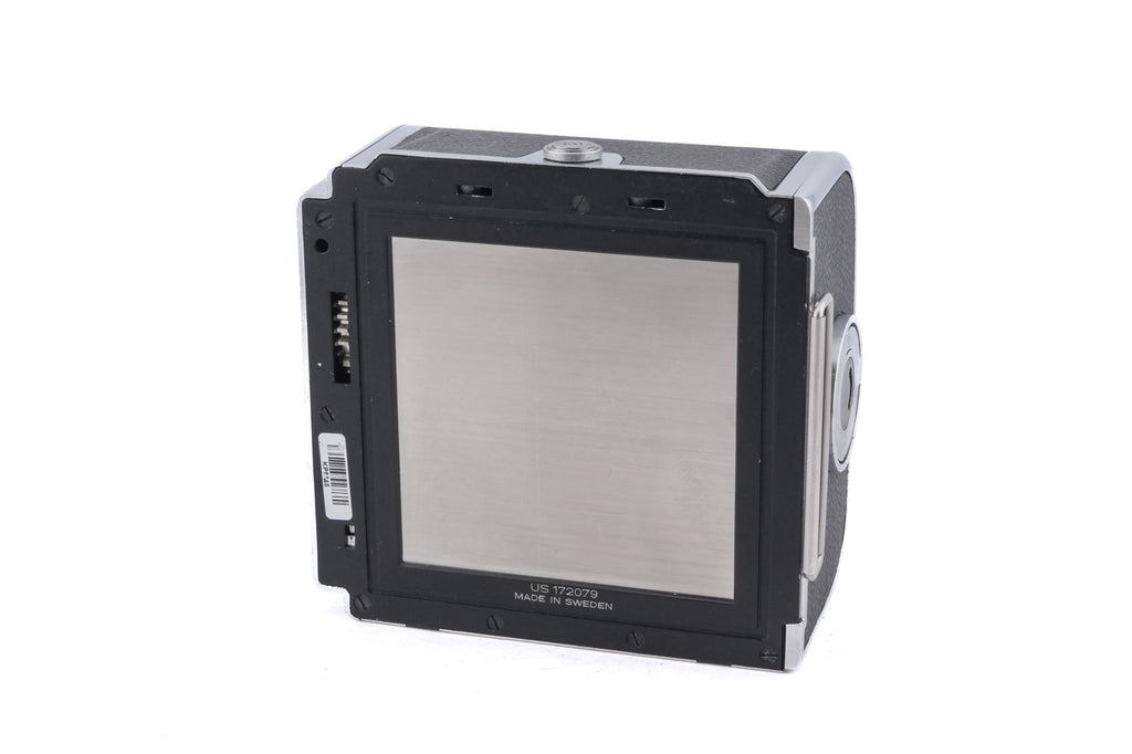 Hasselblad 500C/M (Silver, 10026) + Waist Level Finder (Old / Silver, 42021) + A12 Film Magazine (Silver, 30074) + 80mm f2.8 Planar T* CF (20029) + Standard Focusing Screen (42161)
