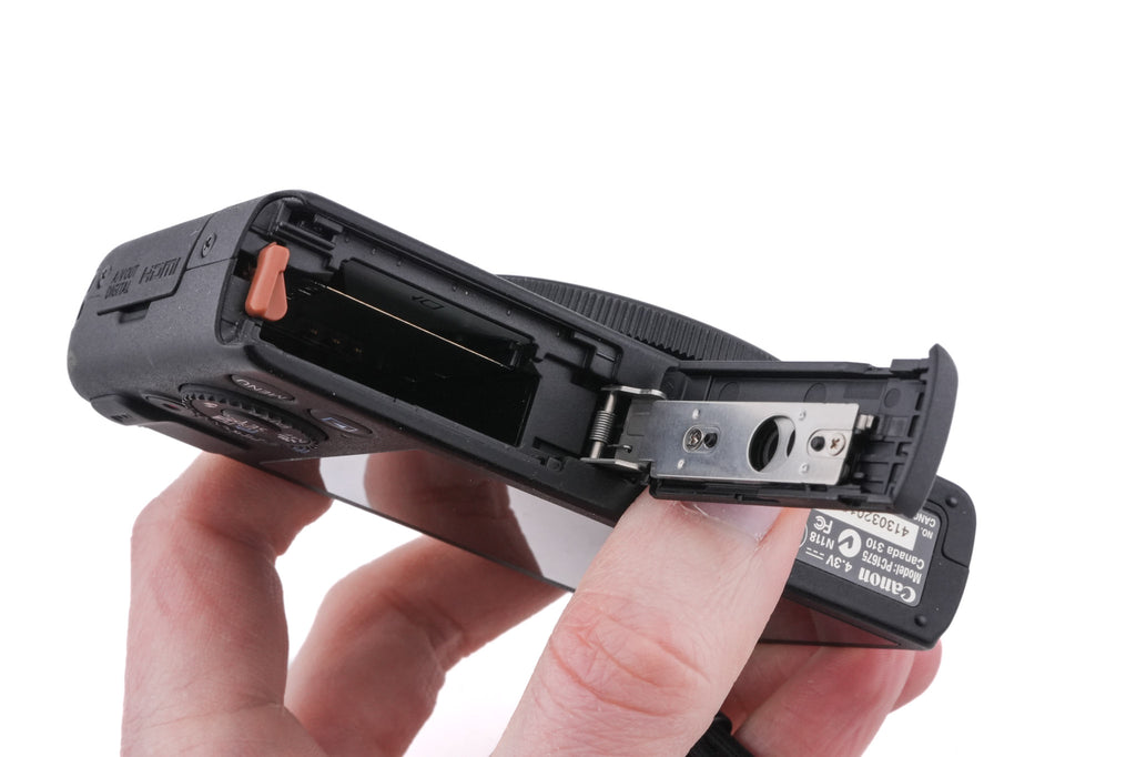 Canon PowerShot S100