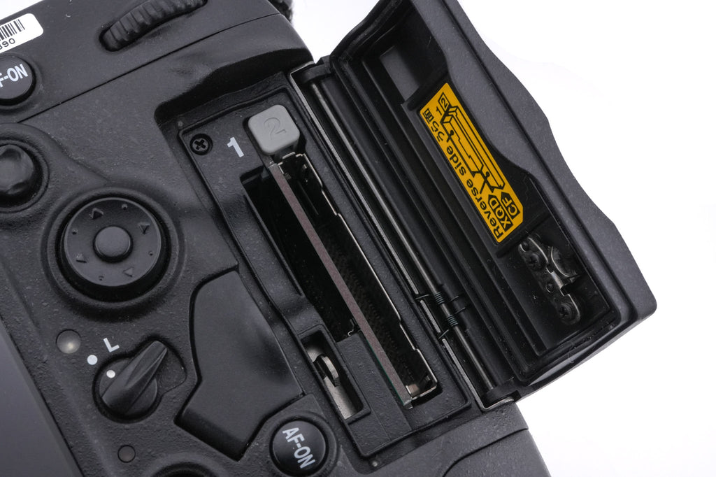 Nikon D4