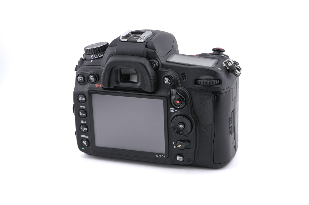 Nikon D7000