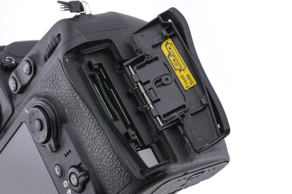 Nikon D810