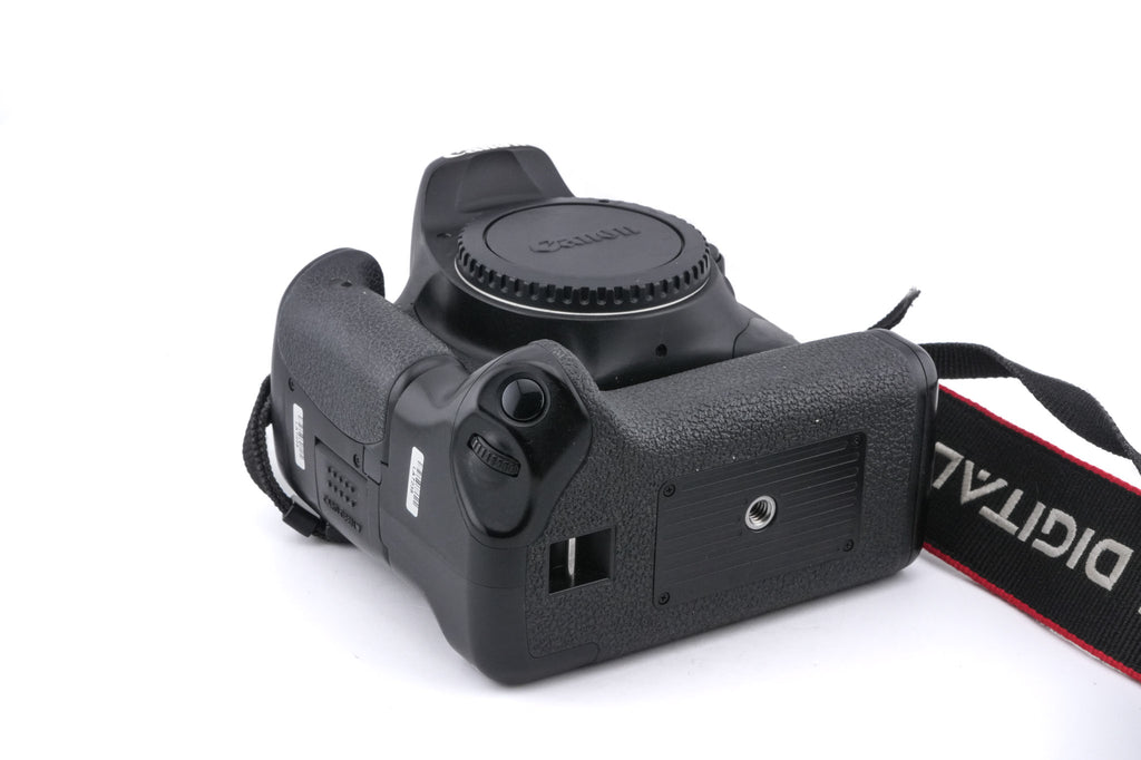 Canon EOS 550D + BG-E8 Battery Grip