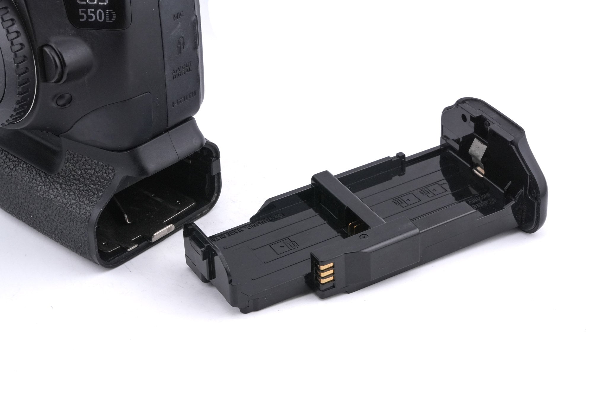 Canon EOS 550D + BG-E8 Battery Grip