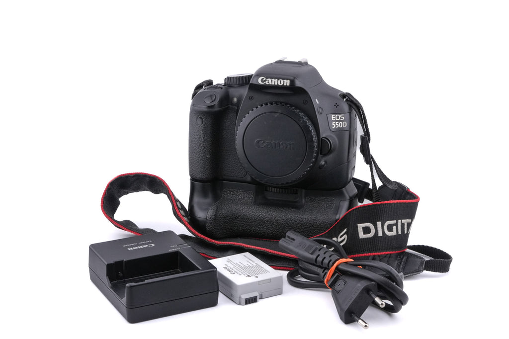 Canon EOS 550D + BG-E8 Battery Grip
