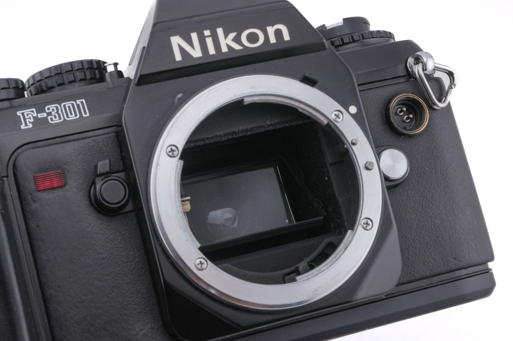 Nikon F-301