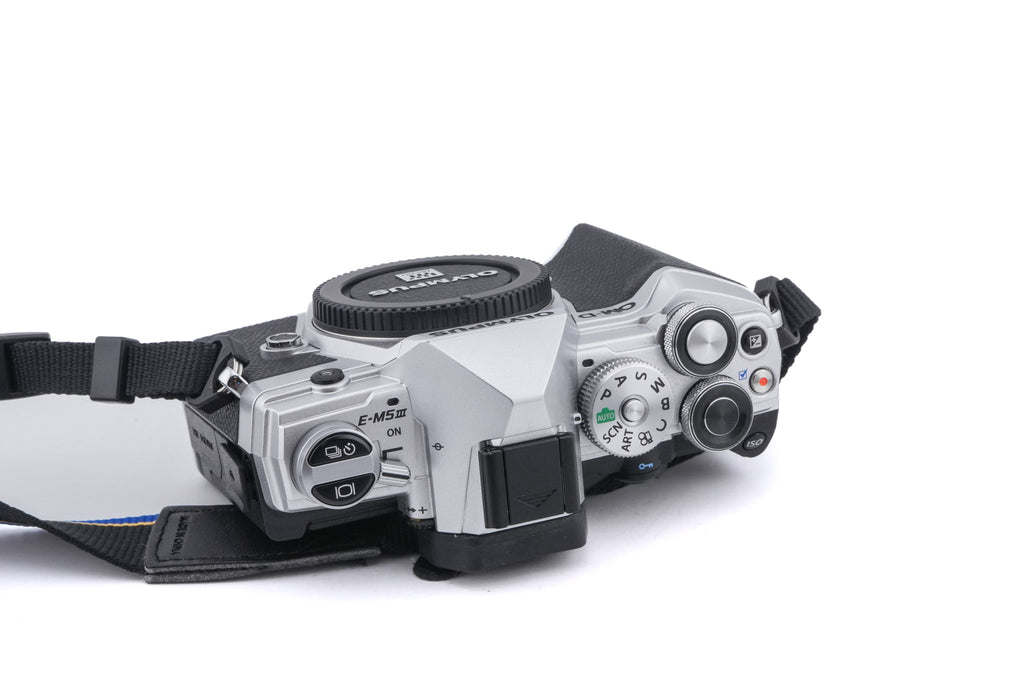 Olympus OM-D E-M5 Mark III