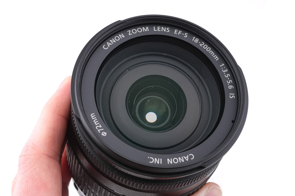 Canon 18-200mm f3.5-5.6 IS