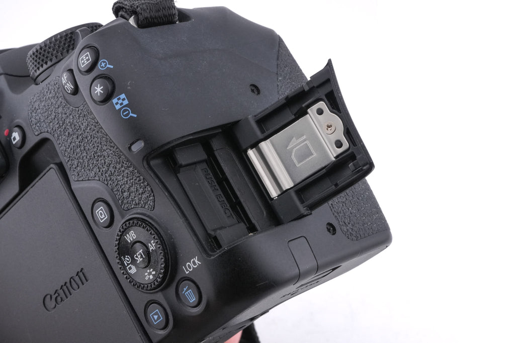 Canon EOS 850D