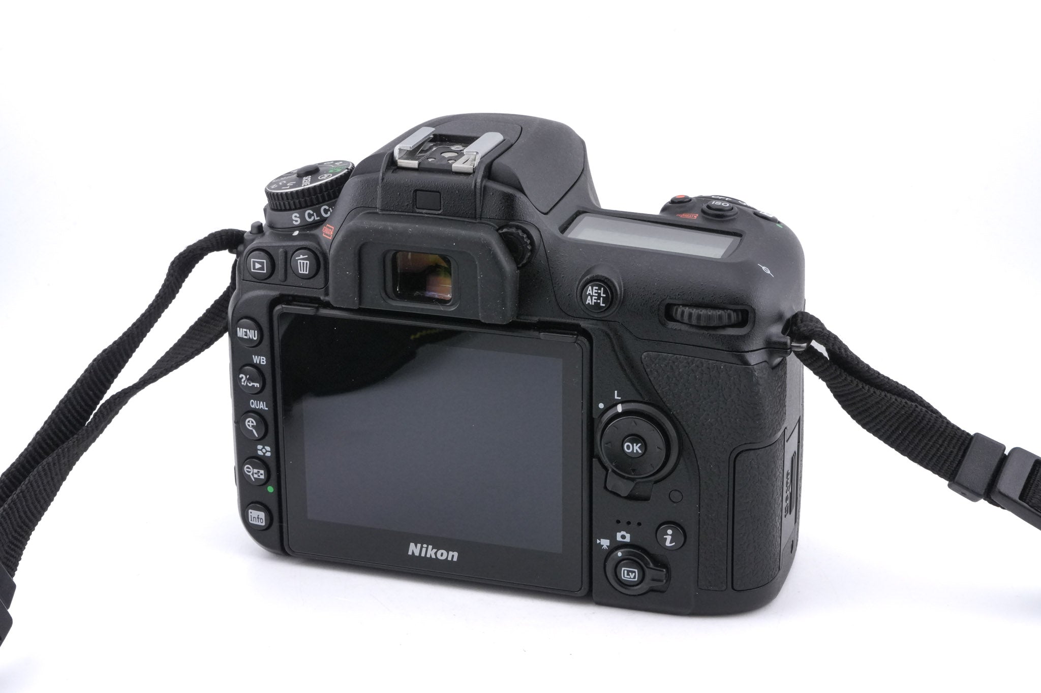 Nikon D7500
