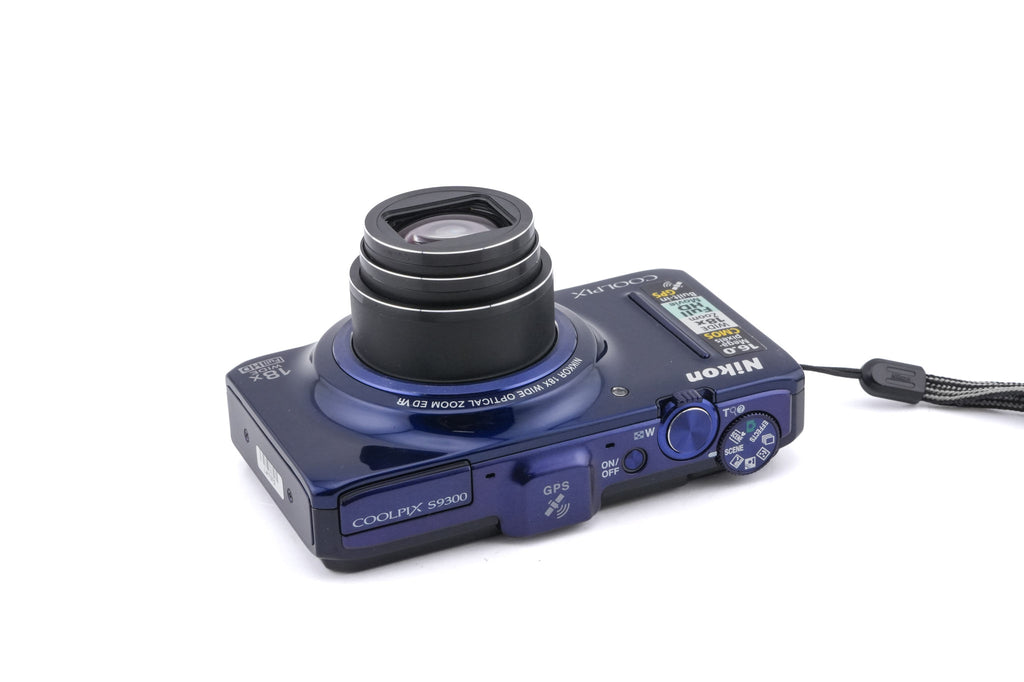 Nikon Coolpix S9300
