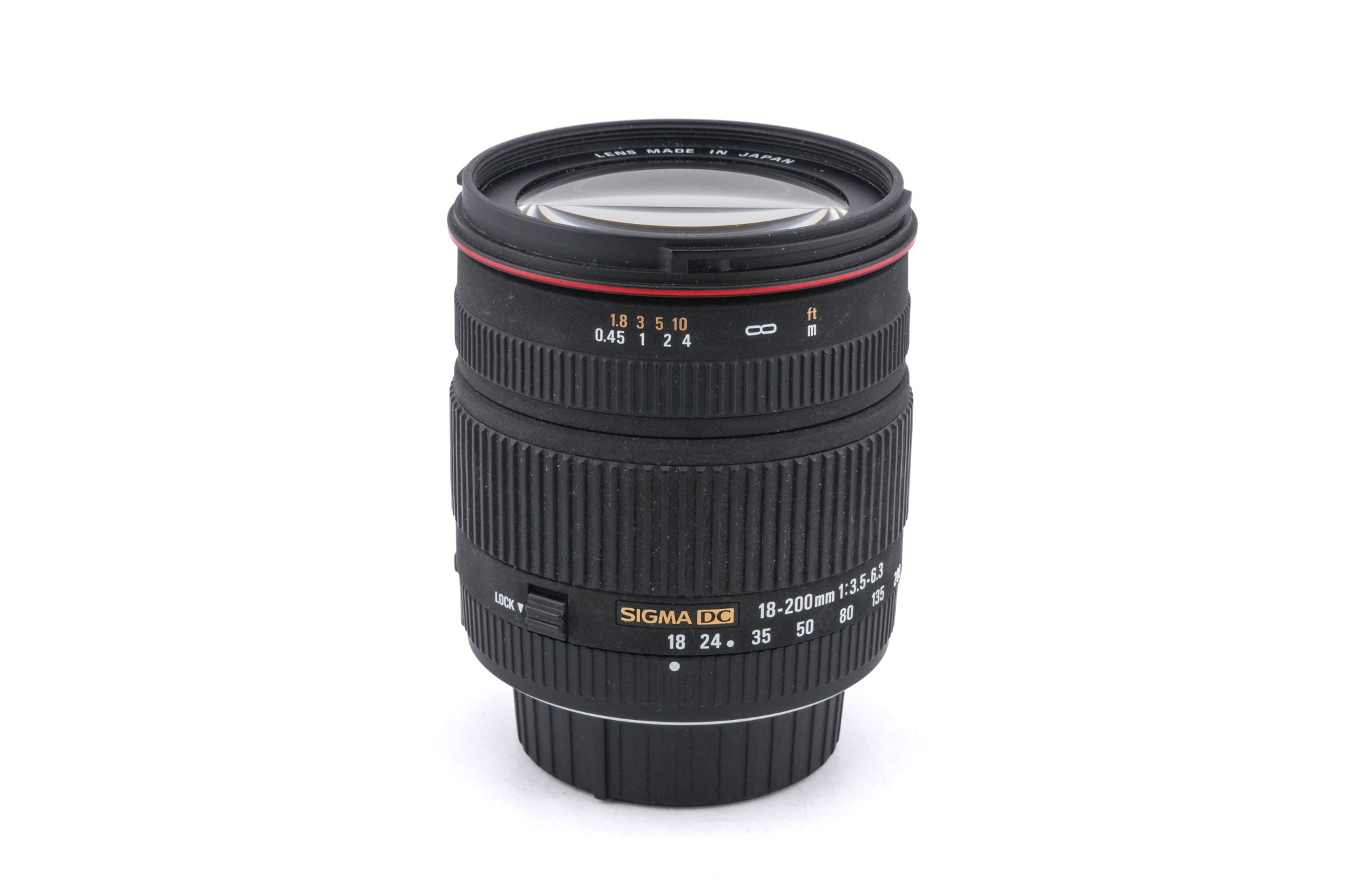 Sigma 18-200mm f3.5-6.3 D DC
