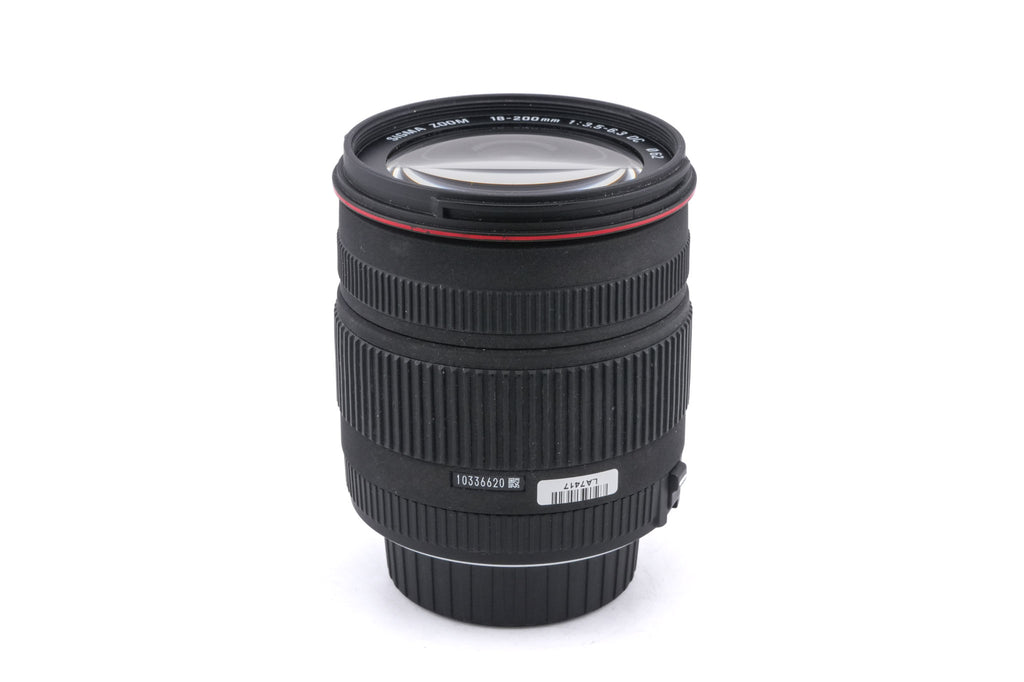 Sigma 18-200mm f3.5-6.3 D DC