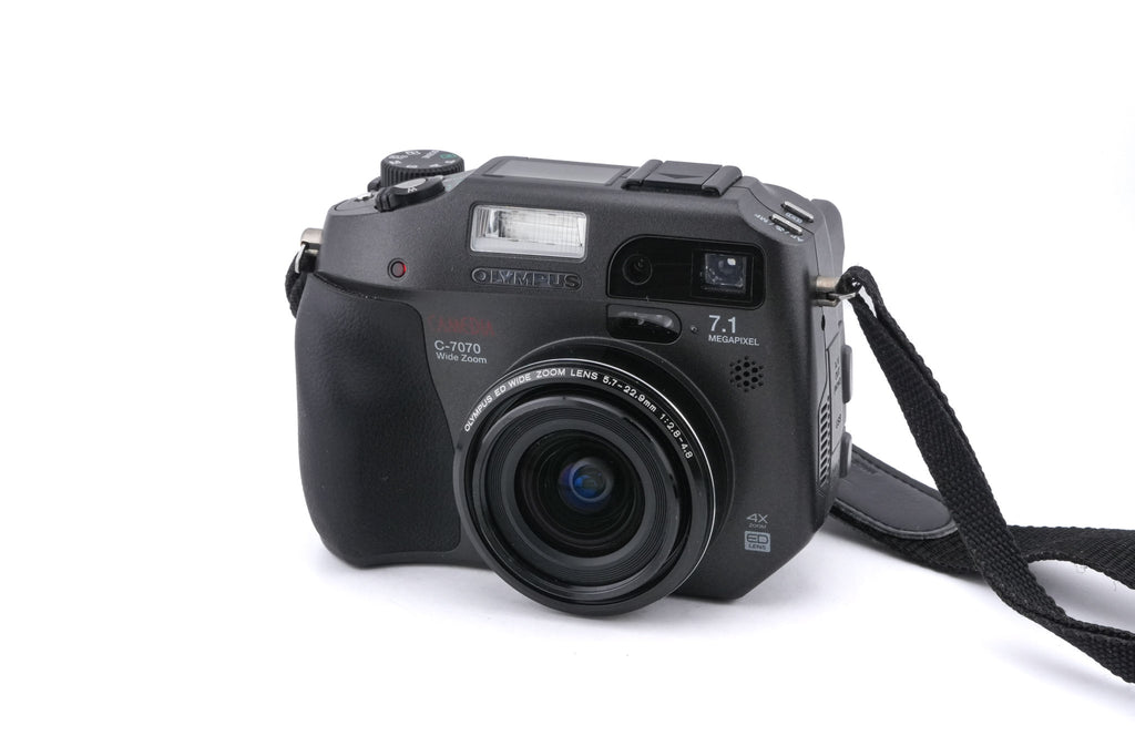 Olympus Camedia C-7070 Wide Zoom