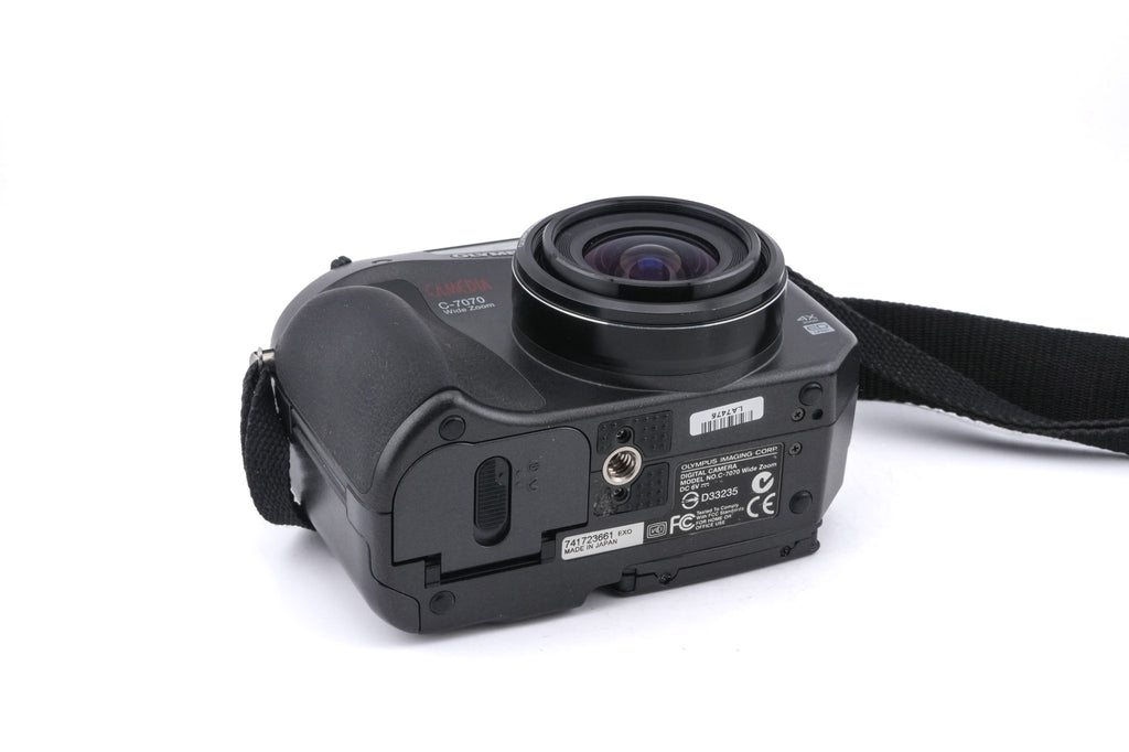 Olympus Camedia C-7070 Wide Zoom