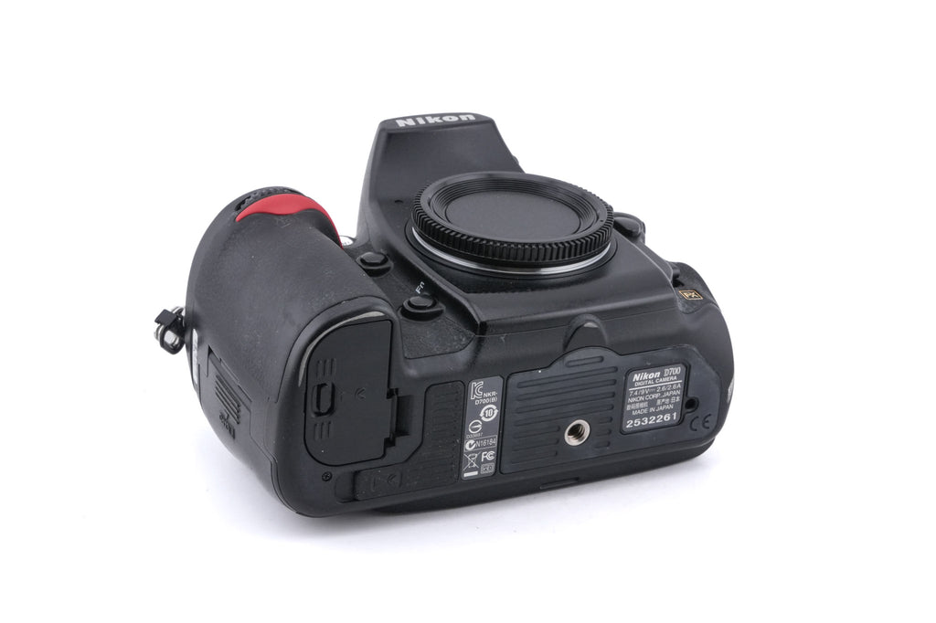 Nikon D700