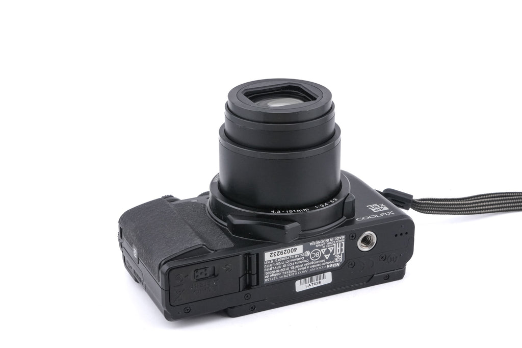 Nikon Coolpix A900