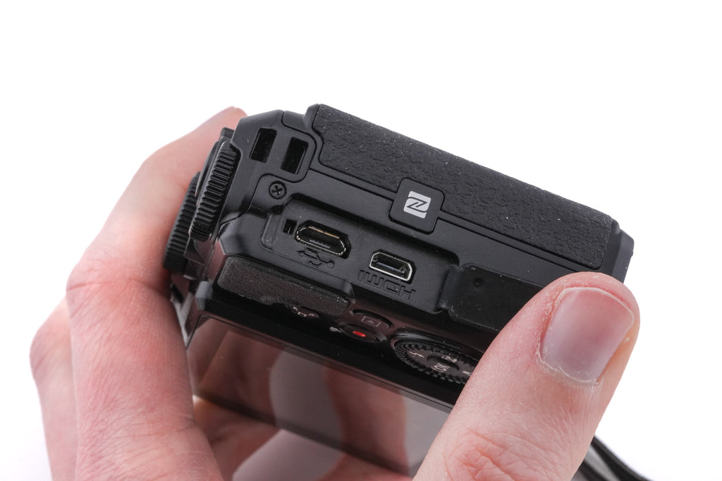 Nikon Coolpix A900