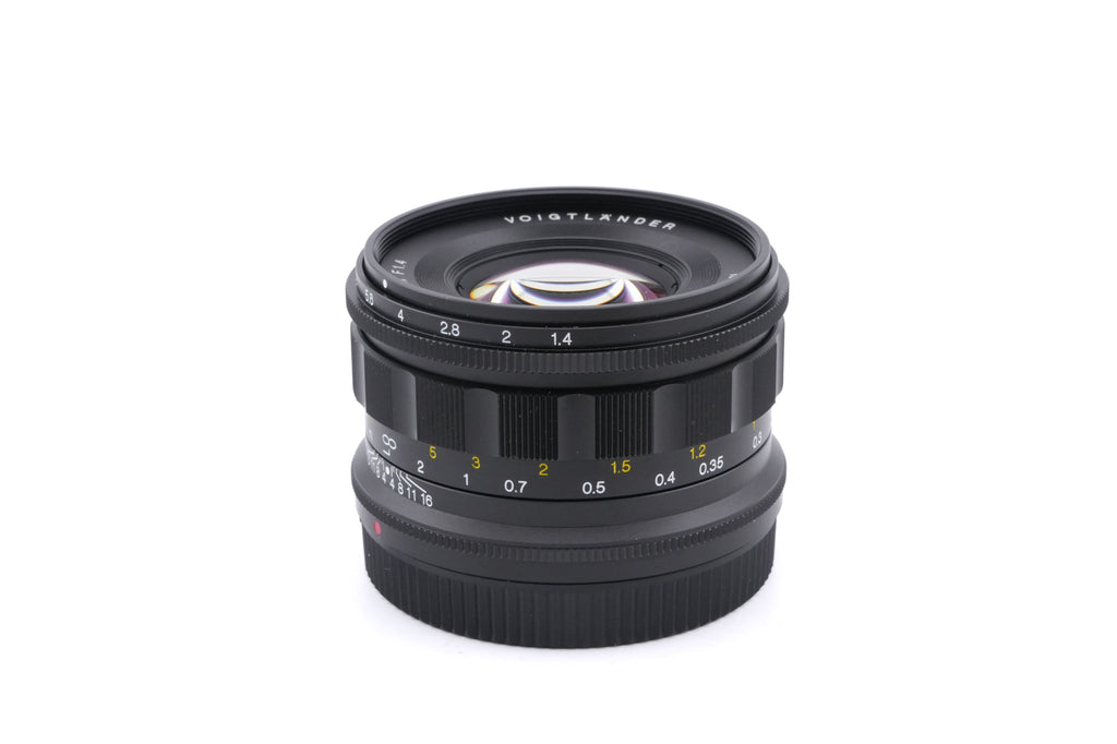 Voigtländer 35mm f1.4 Nokton Classic