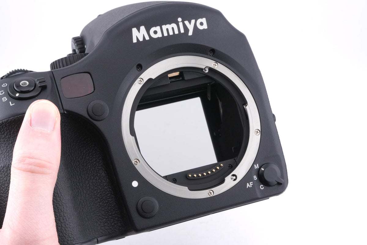 Mamiya 645AFD II + HM401 Film Back + 80mm f2.8 AF