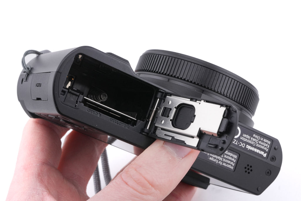Panasonic Lumix DC-TZ200