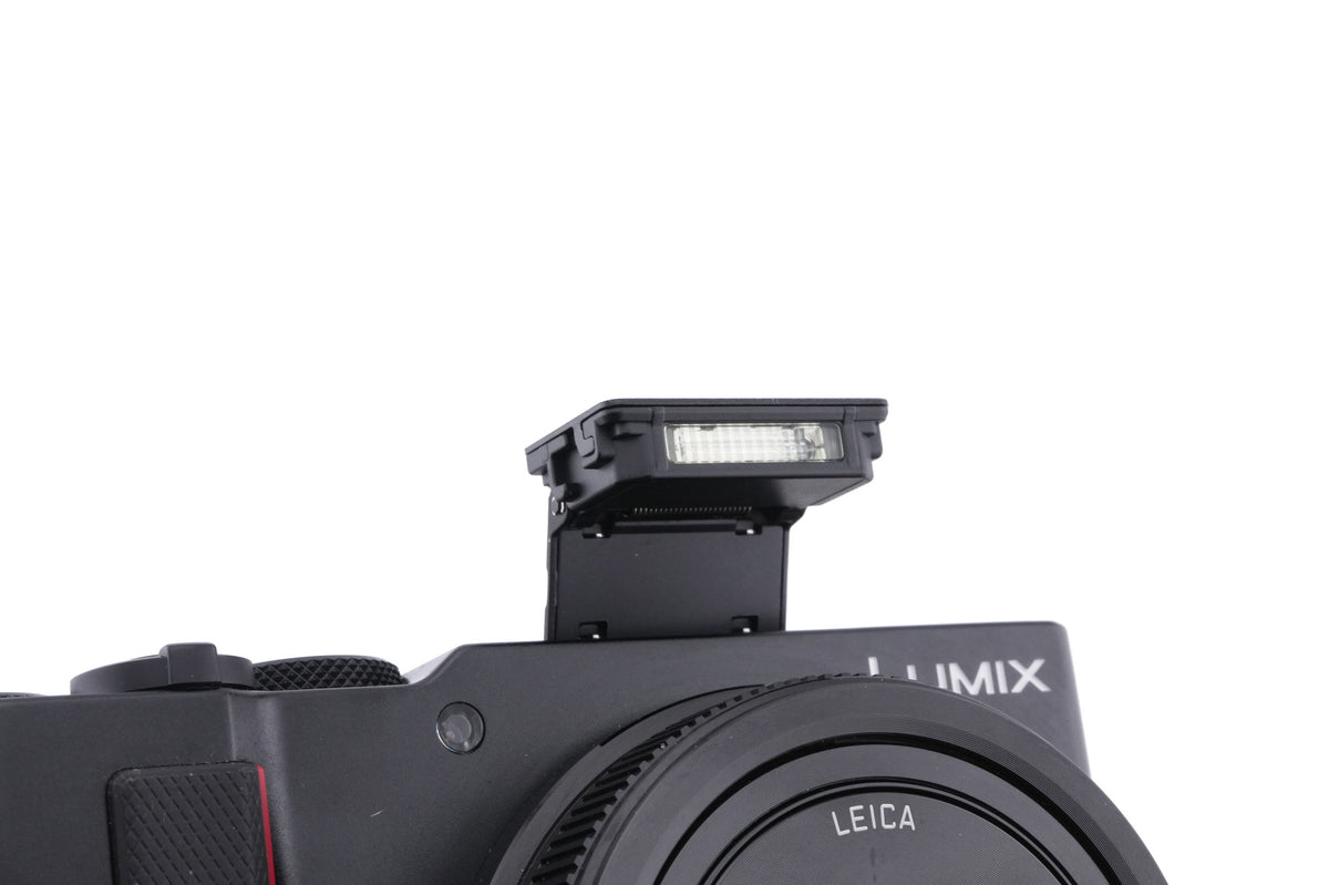 Panasonic Lumix DC-TZ200