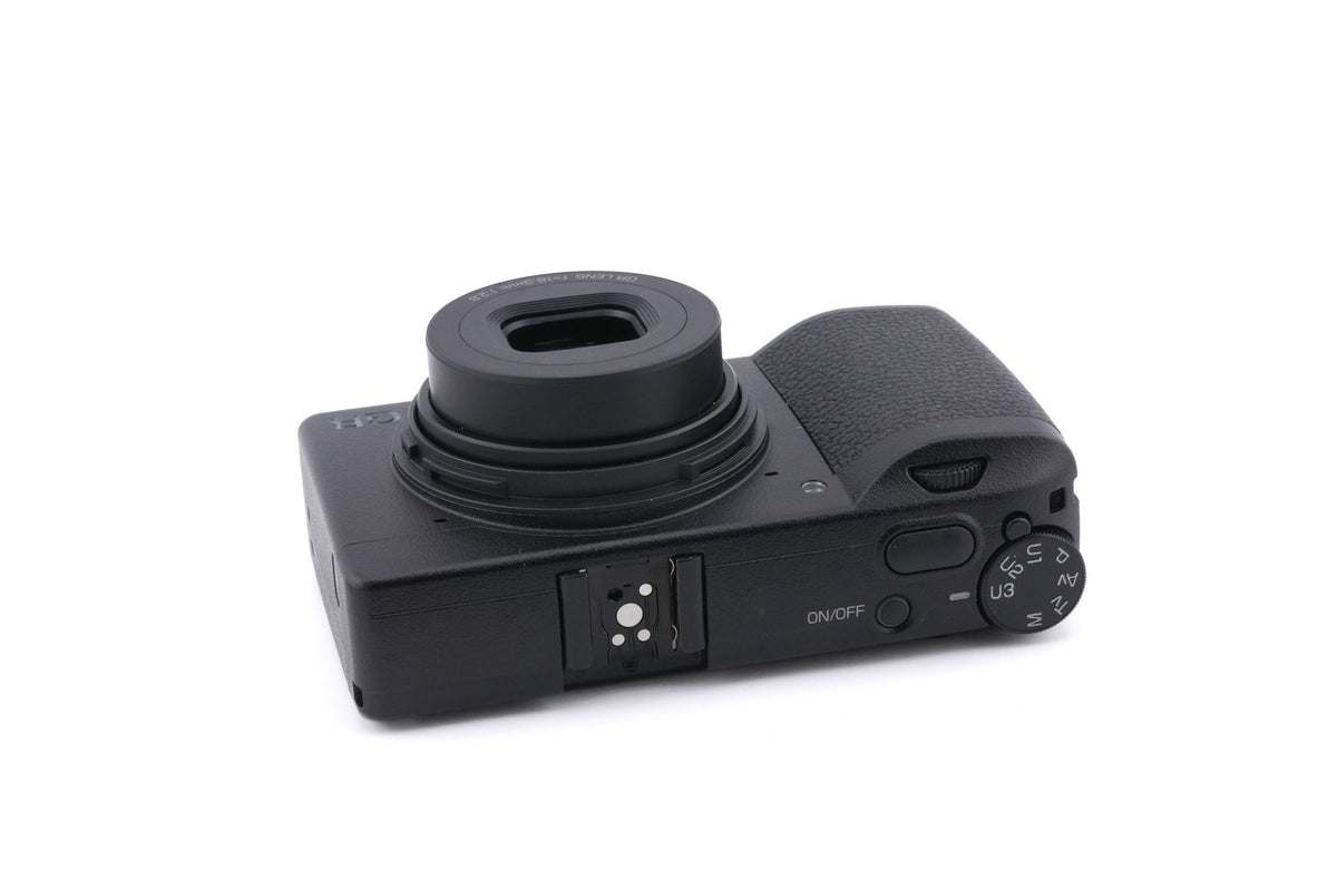 Ricoh GR III