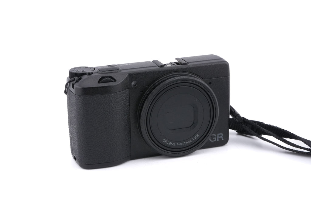 Ricoh GR III