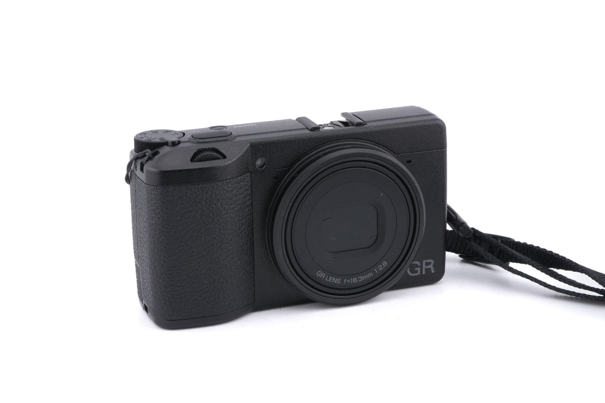 Ricoh GR III