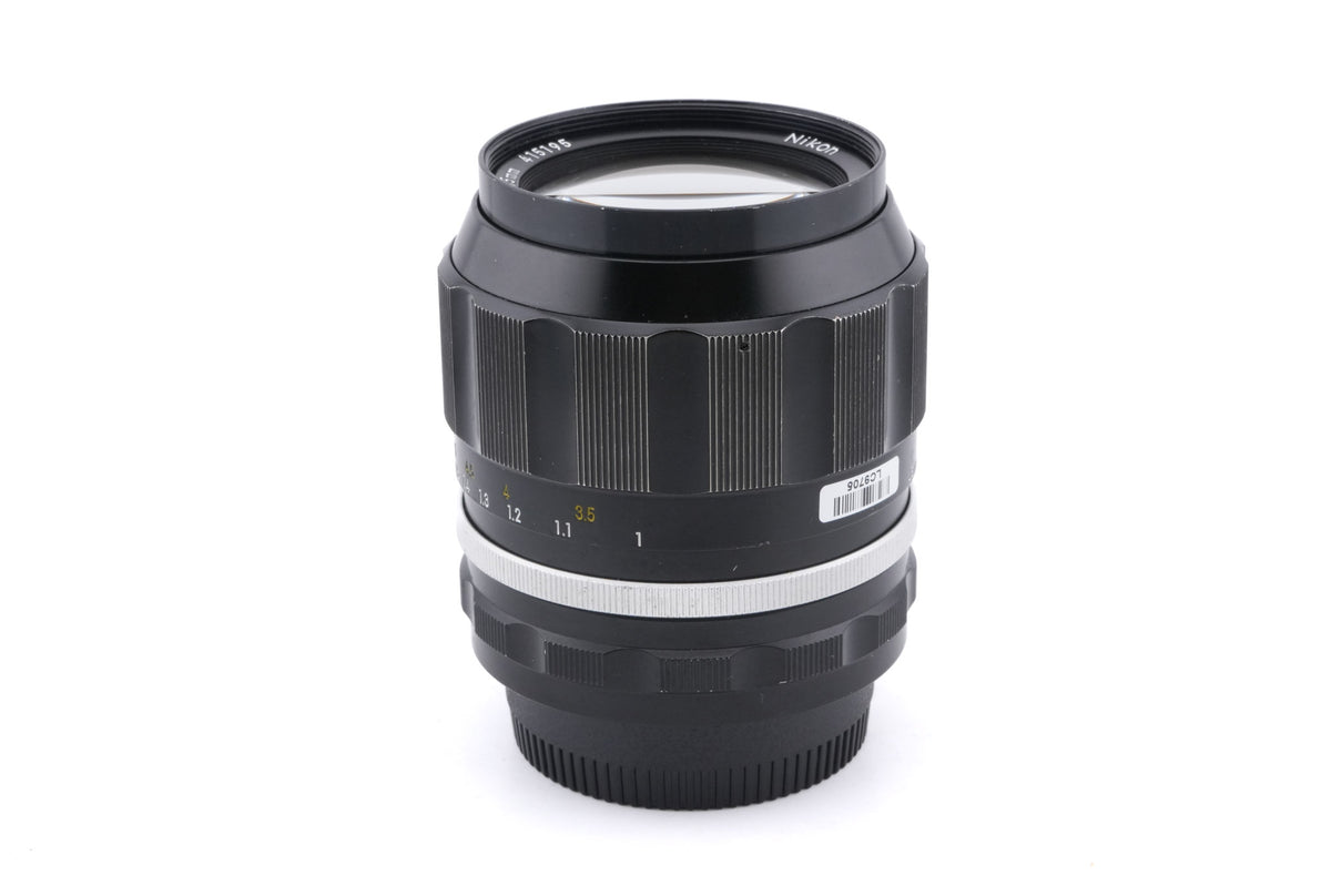 Nikon 105mm f2.5 Nikkor-P Auto Pre-AI