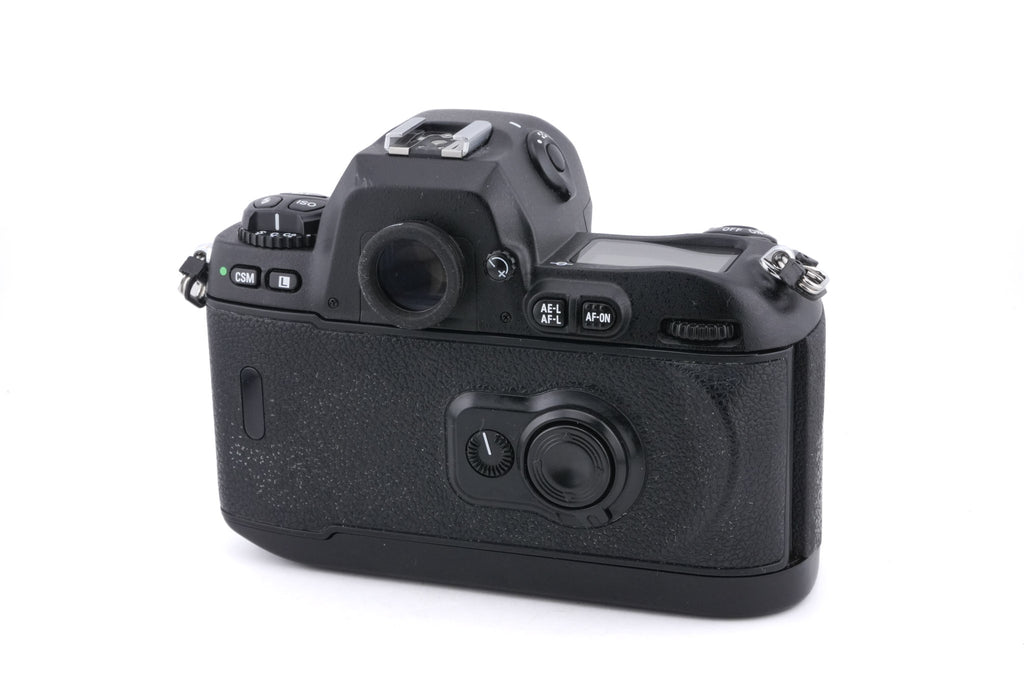 Nikon F100