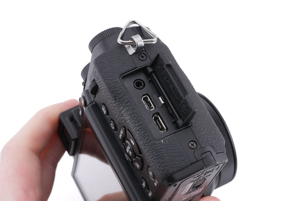 Fujifilm X30