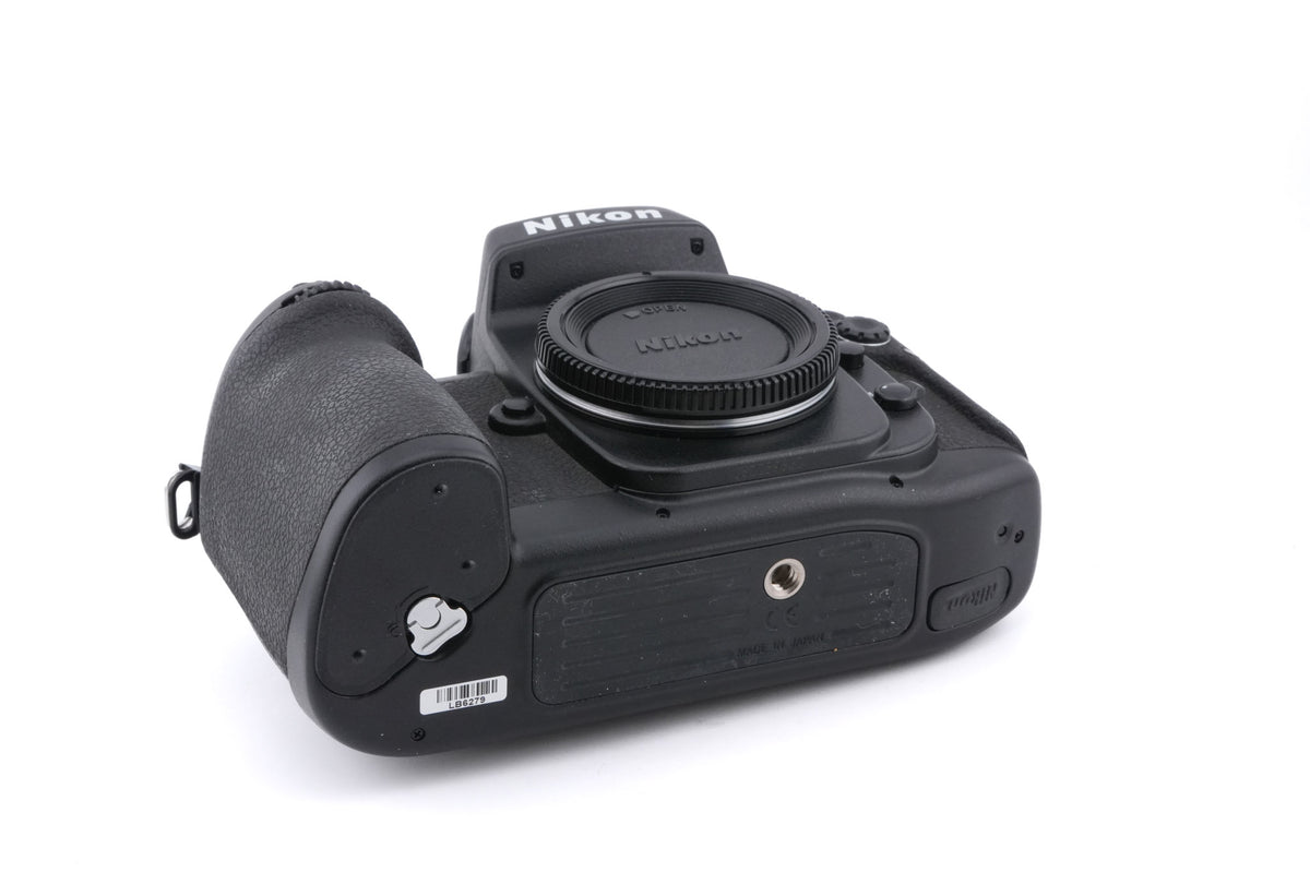 Nikon F100