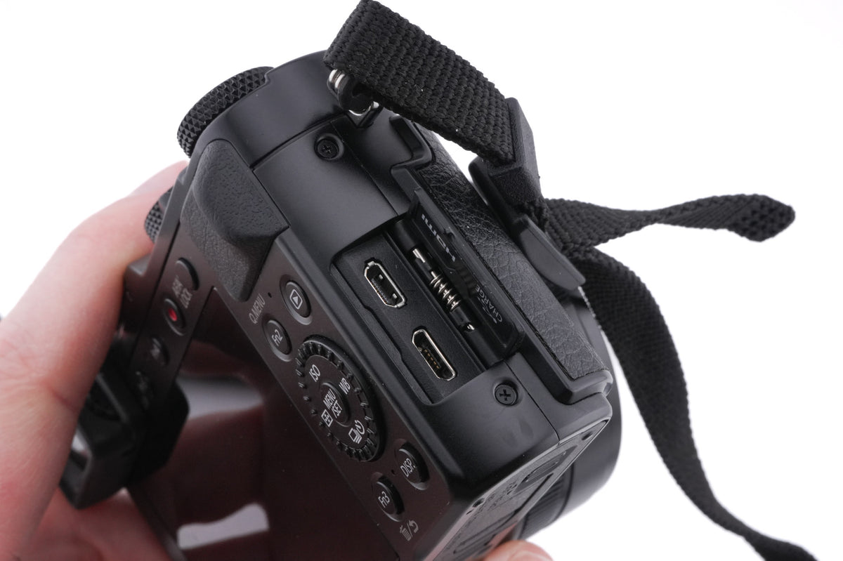 Panasonic Lumix DC-LX100 II