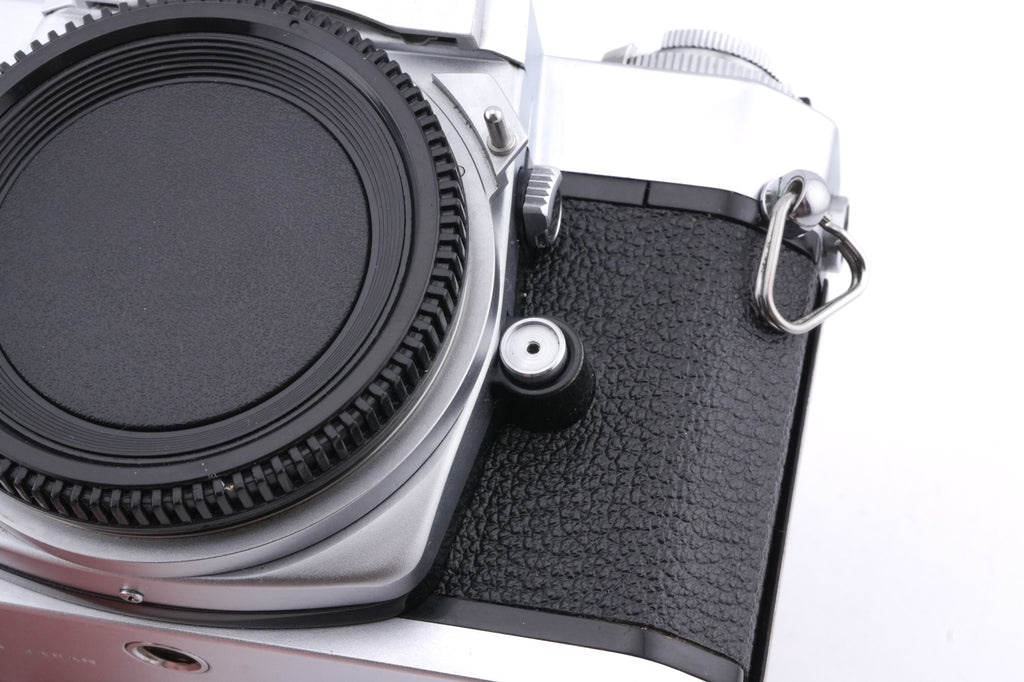 Nikon Nikkormat EL