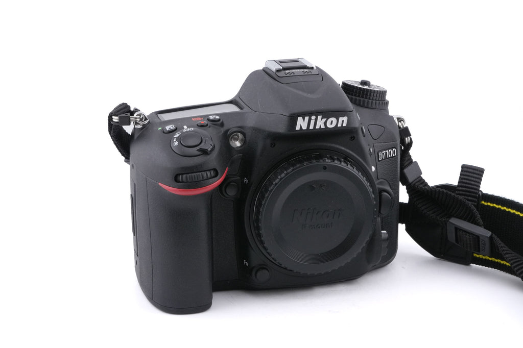 Nikon D7100