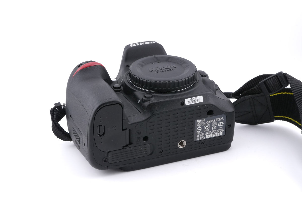 Nikon D7100