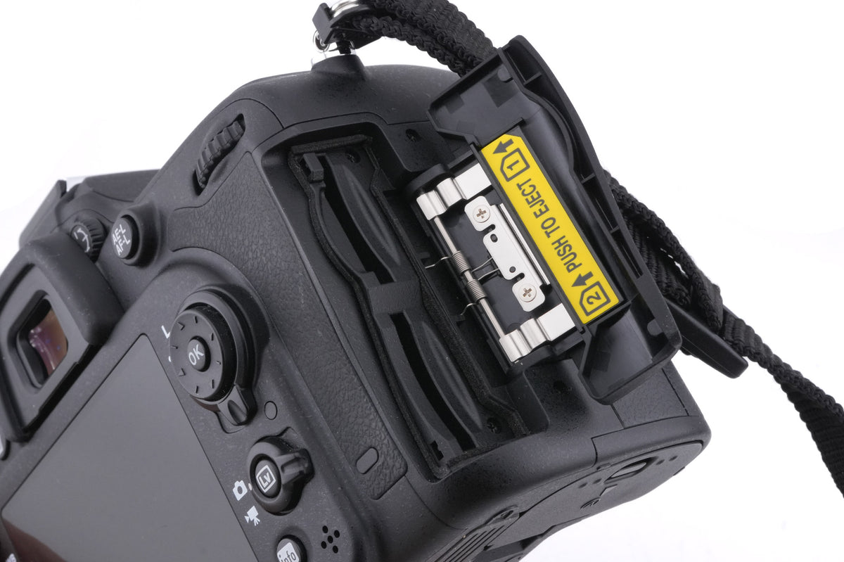 Nikon D7100