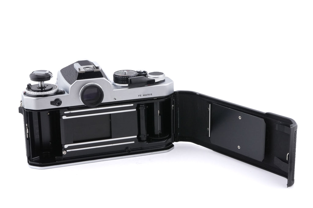 Nikon FE