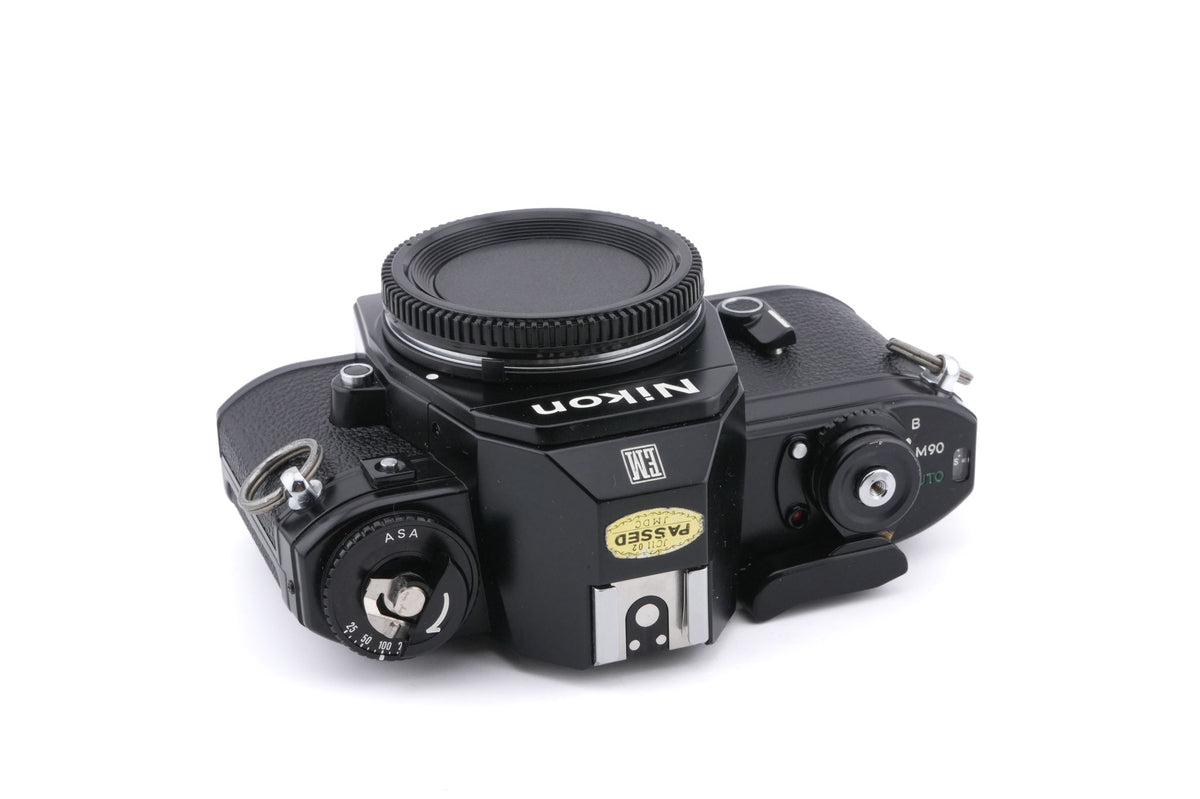 Nikon EM