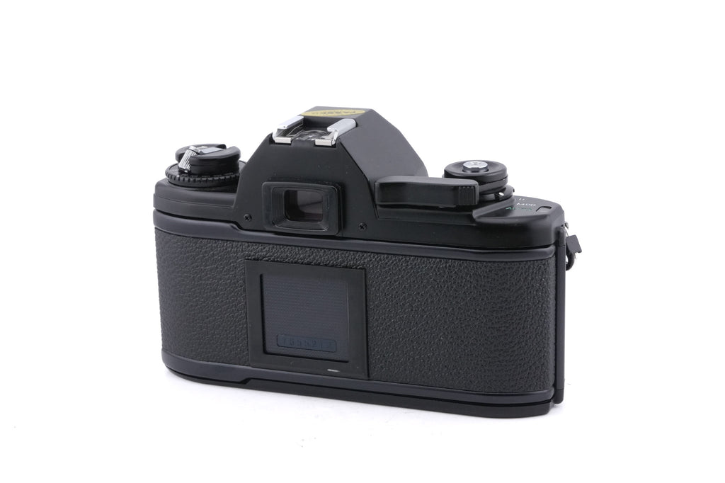 Nikon EM
